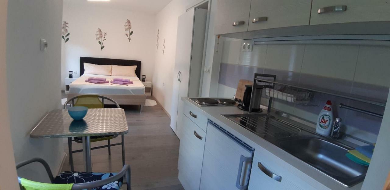 Apartmani Orhideja 格基卡琳 外观 照片